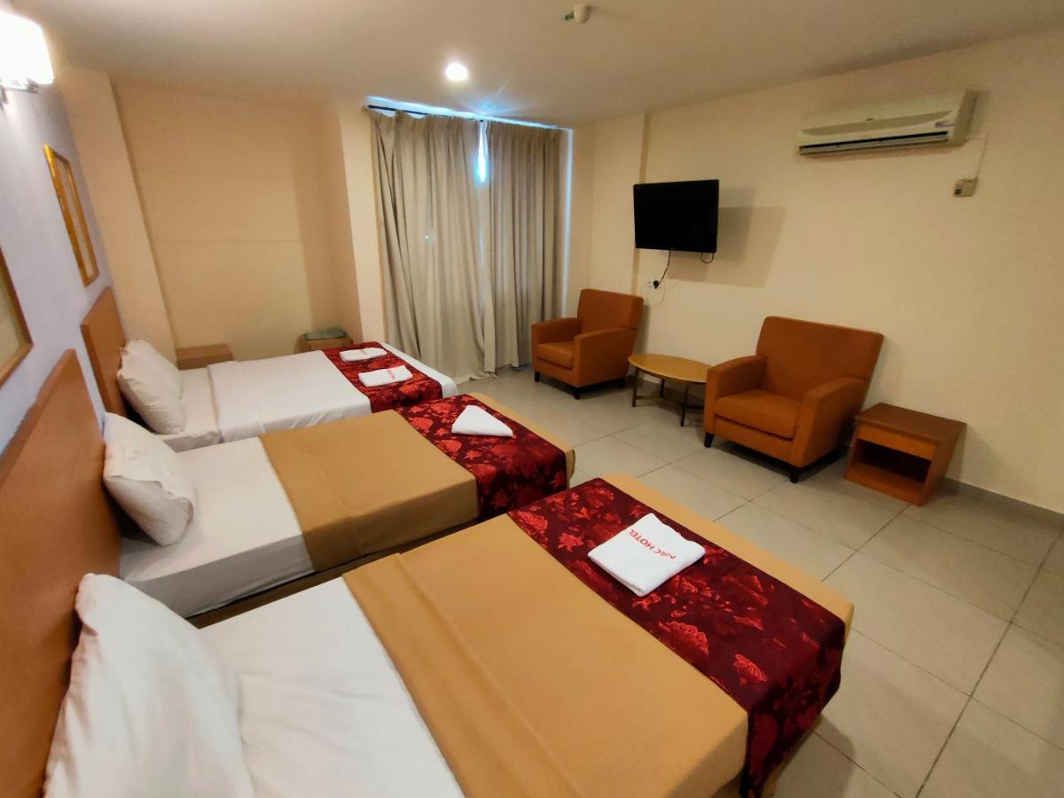 Mrc Hotel Melaka Raya Exterior foto