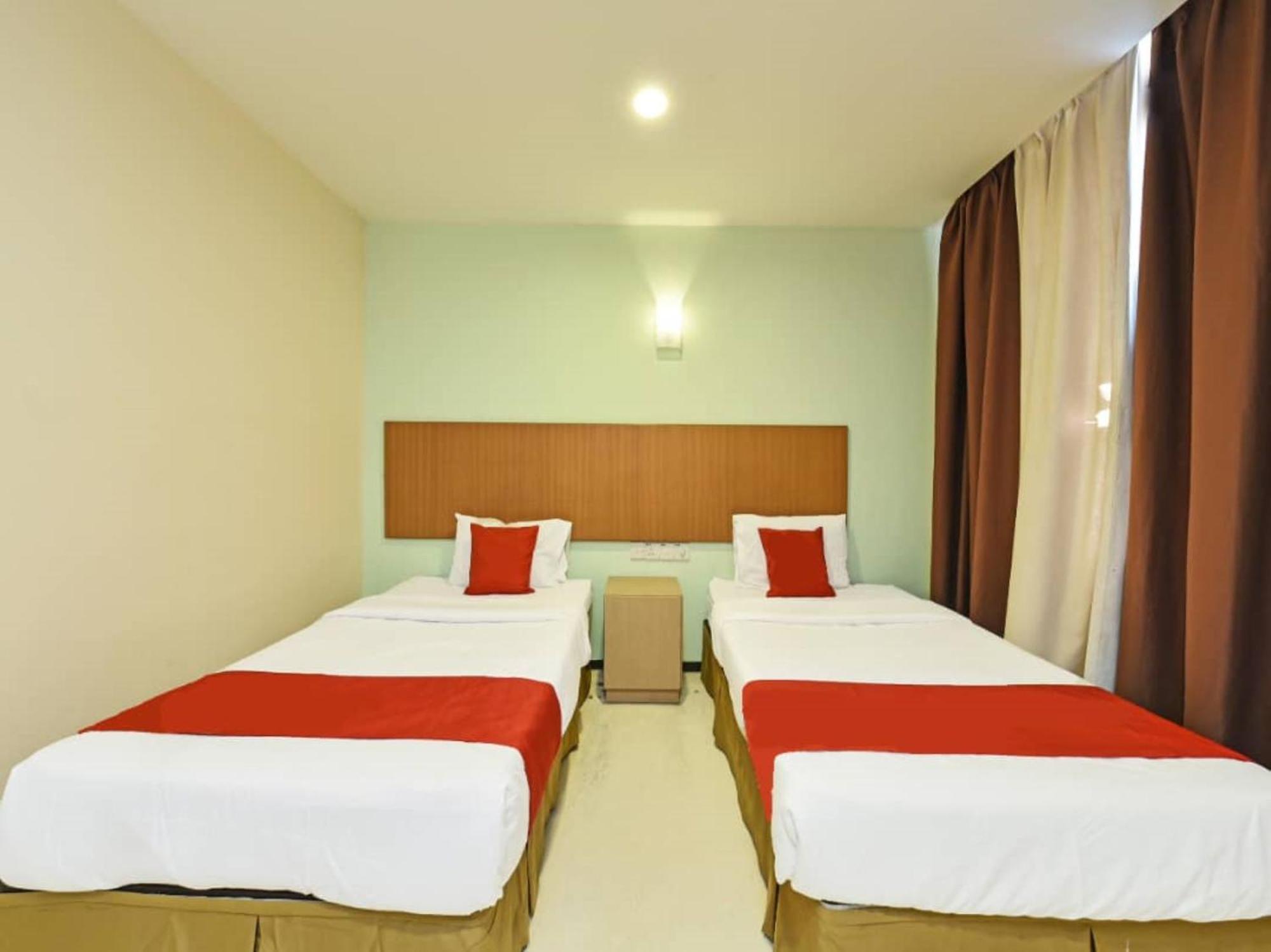 Mrc Hotel Melaka Raya Exterior foto